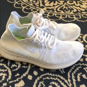 All White Nike RN flex